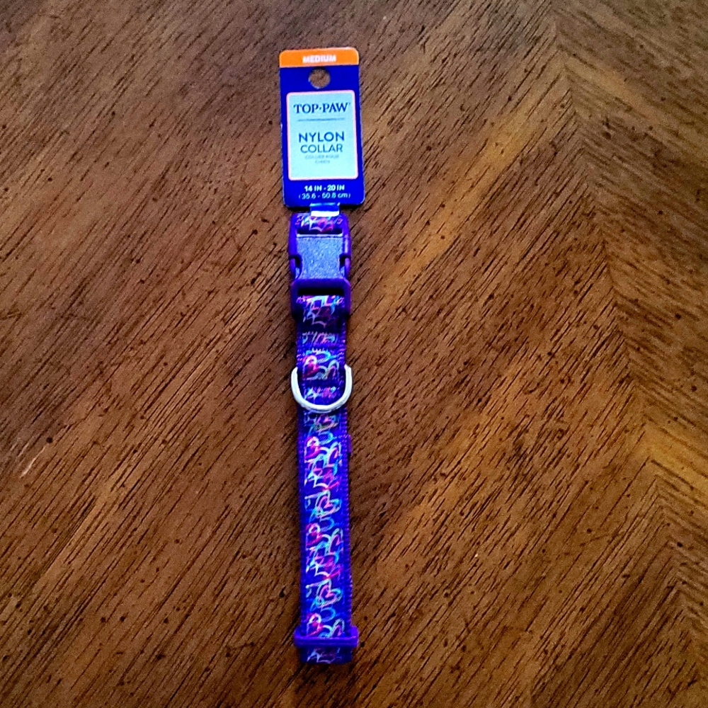Purple hearts collar